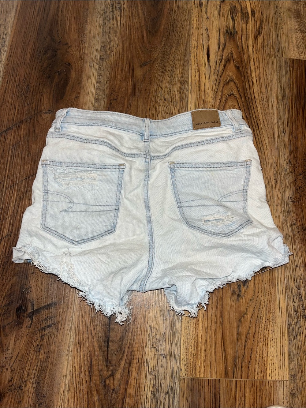 American Eagle Light Wash Denim Shorts - Picture 2 of 4
